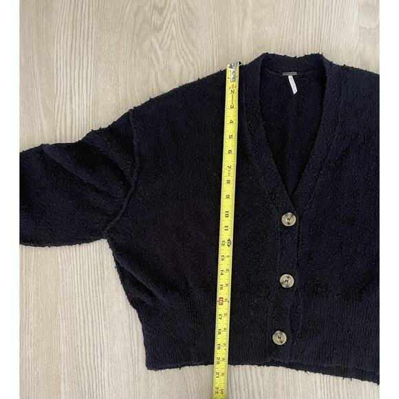 Free People Found My Friend Cardi S Black Boucle Cardigan Sweater Boho Preppy - Picture 10 of 10